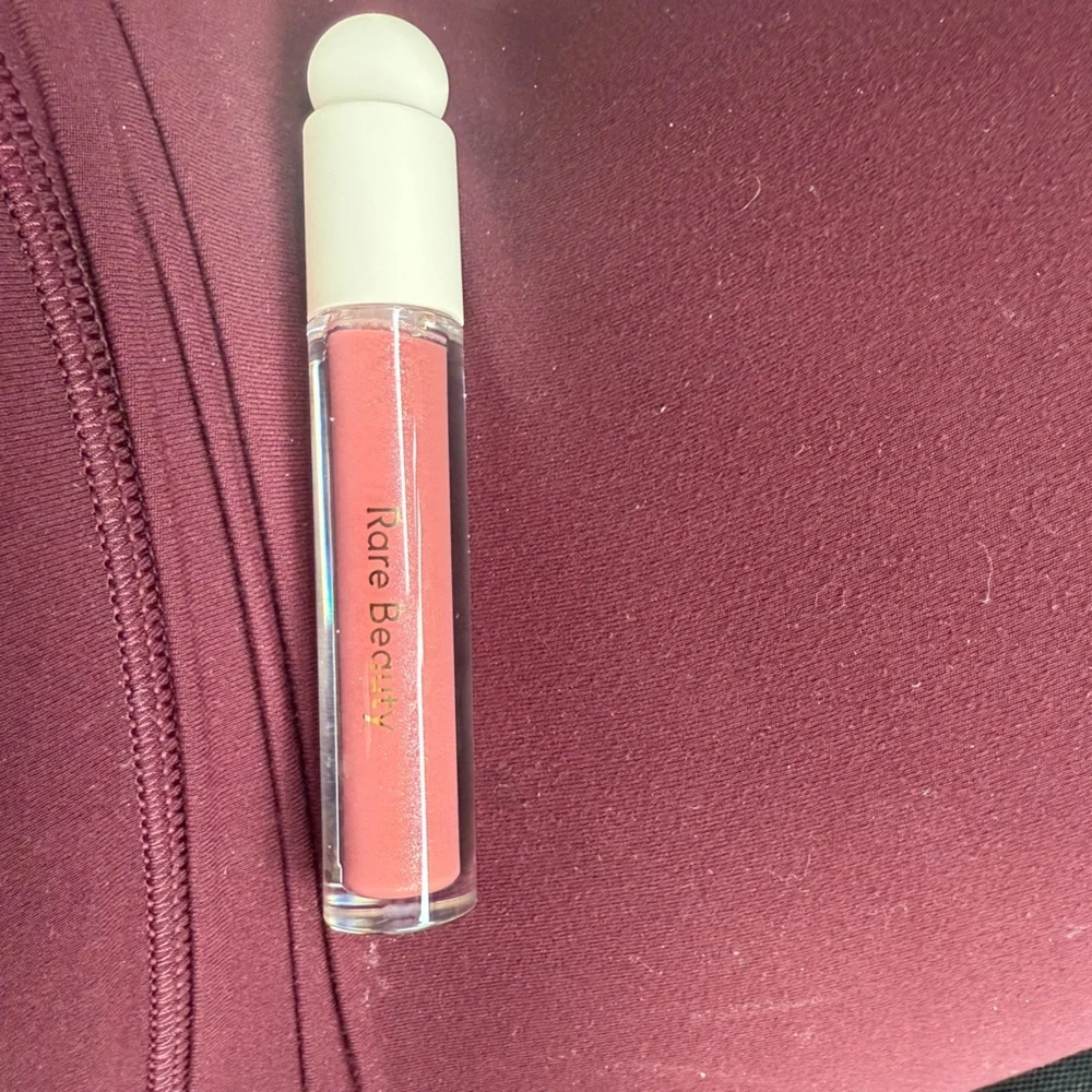 ❤️3/$25 RARE BEAUTY BY SELENA GOMEZ Positive Light Luminizing Lip Gloss -Glimmer